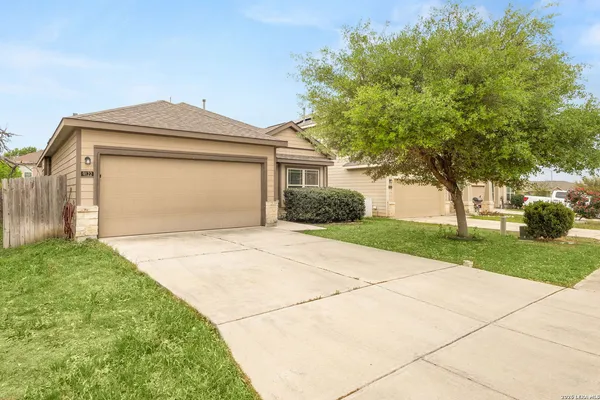 $220,000 | 9122 Vondel Park, Converse, TX 78109