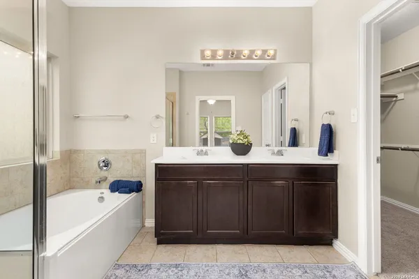 $220,000 | 9122 Vondel Park, Converse, TX 78109