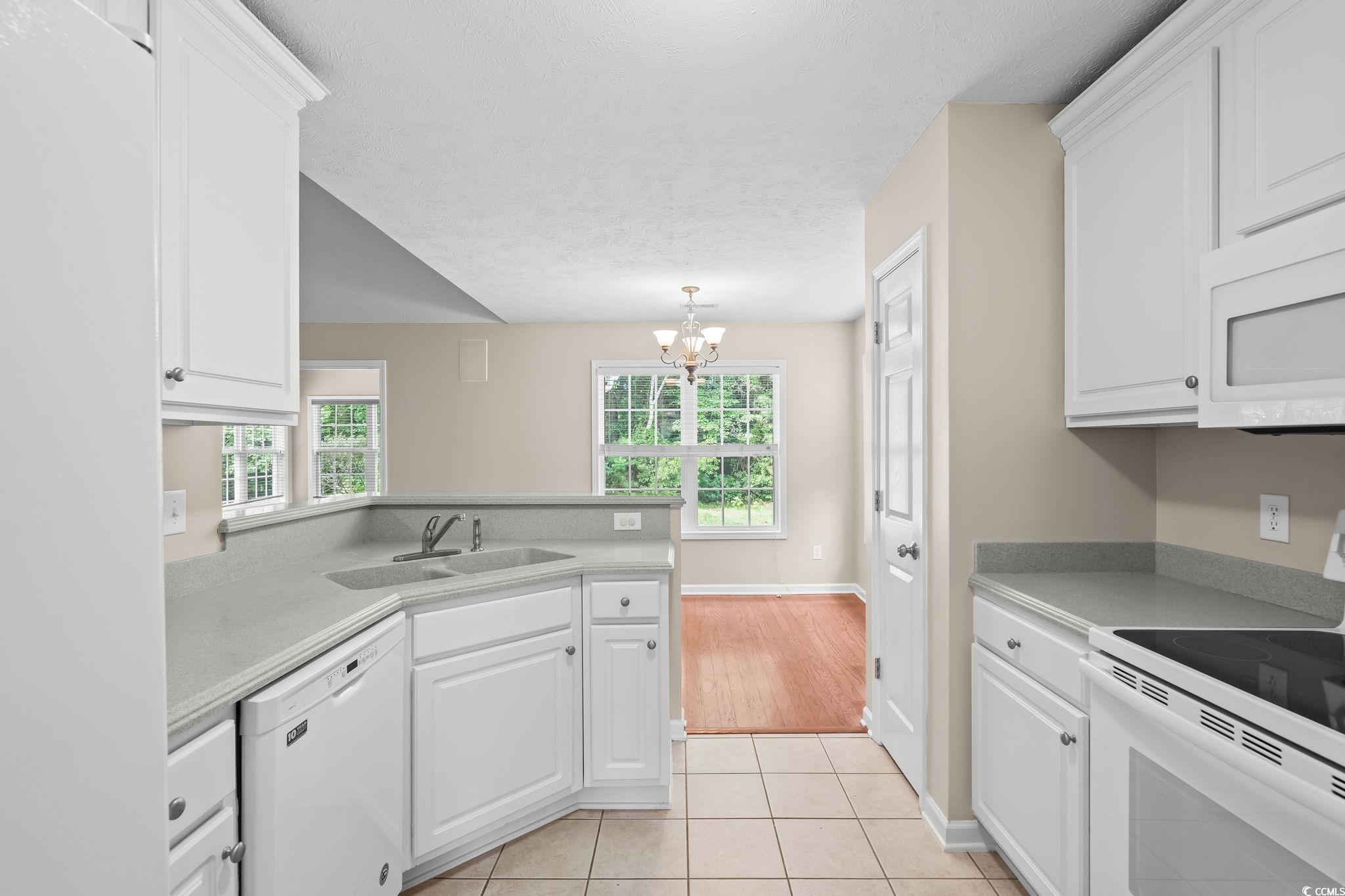 5008 Hayes Bay Court Murrells Inlet, SC 29576 - Photo 12 of 40 Gallery Image 12