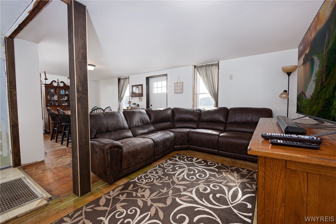 9547 Ridge Road Darien, NY 14036 - Photo 19 of 40