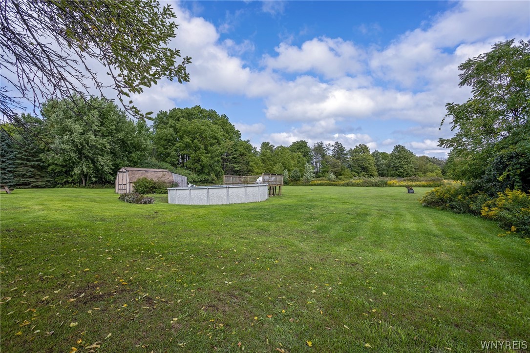 9547 Ridge Road Darien, NY 14036 - Photo 5 of 40