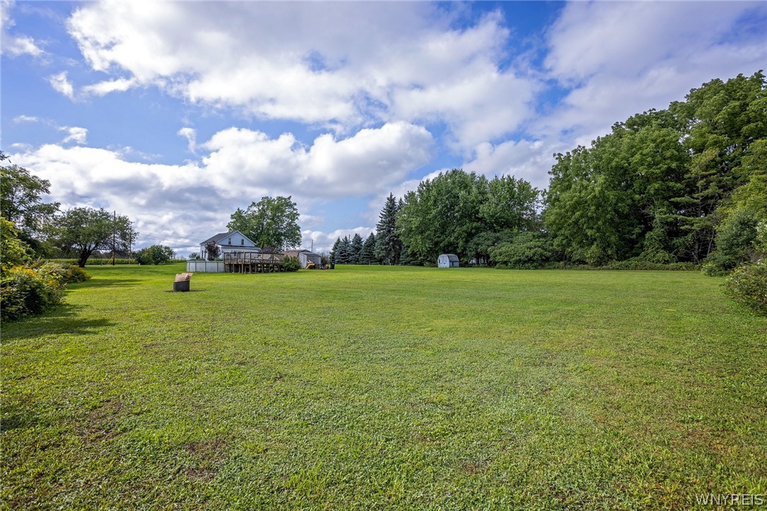 9547 Ridge Road Darien, NY 14036 - Photo 8 of 40