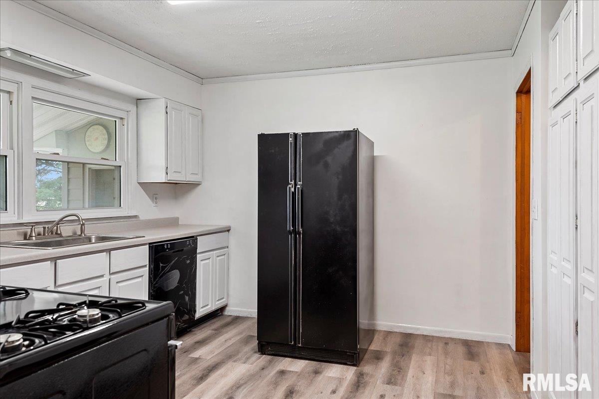 2410 Old State Road Jacksonville, IL 62650 - Photo 11 of 50