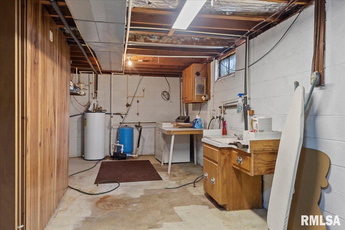2410 Old State Road Jacksonville, IL 62650 - Photo 25 of 50