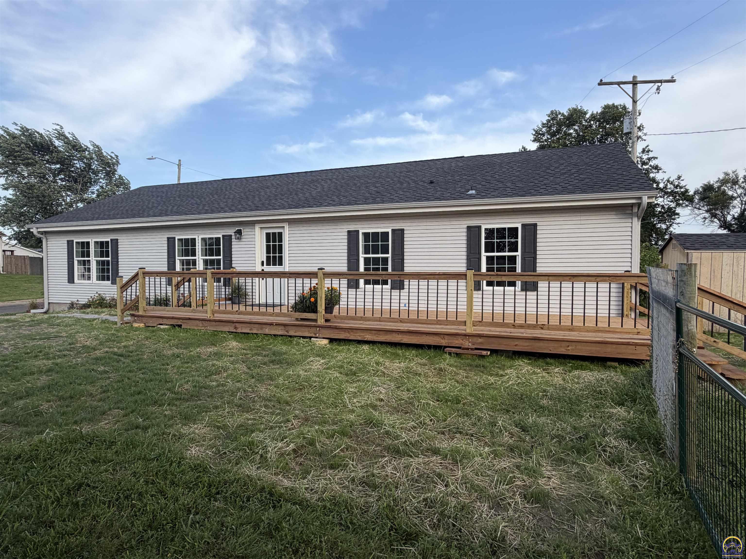 1721 Southwest 72nd Place Topeka, KS 66619 - Photo 5 of 45