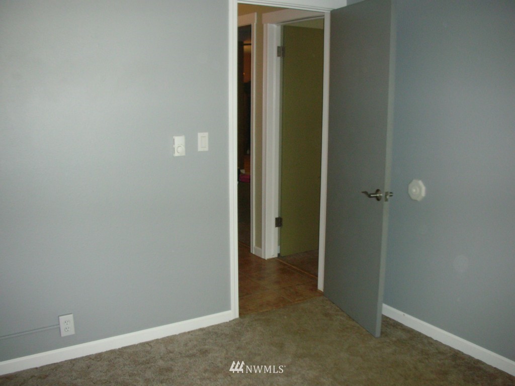 25642 Lake Fenwick Road Kent, WA 98032 - Photo 17 of 23 Gallery Image 17