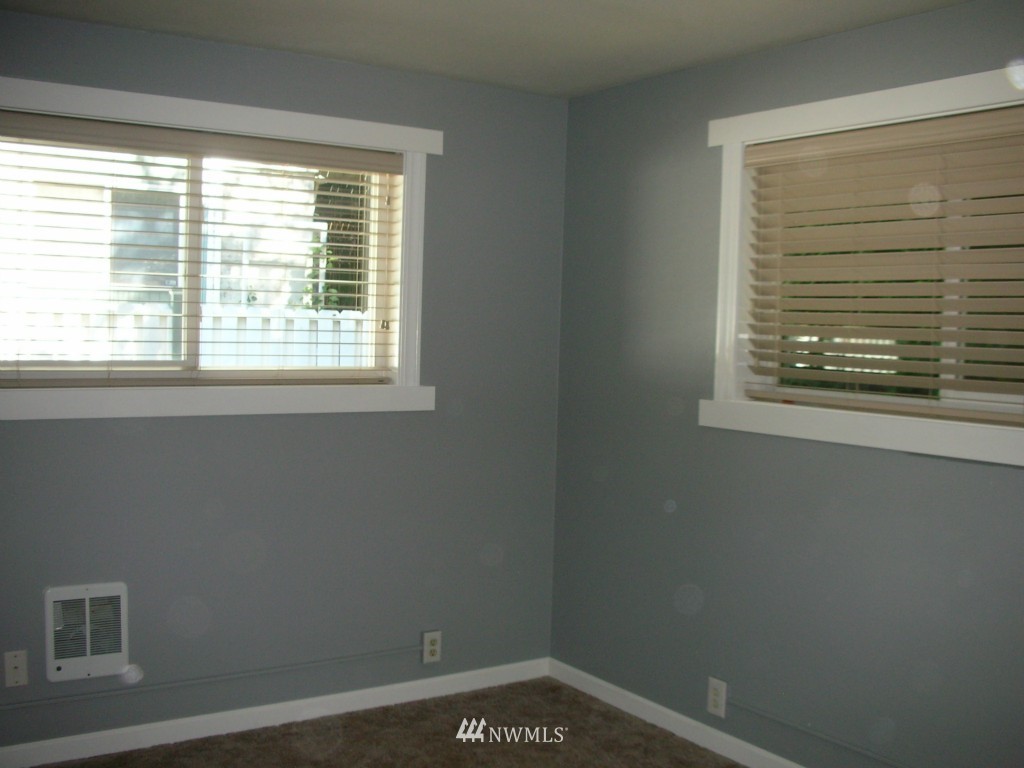 25642 Lake Fenwick Road Kent, WA 98032 - Photo 18 of 23 Gallery Image 18