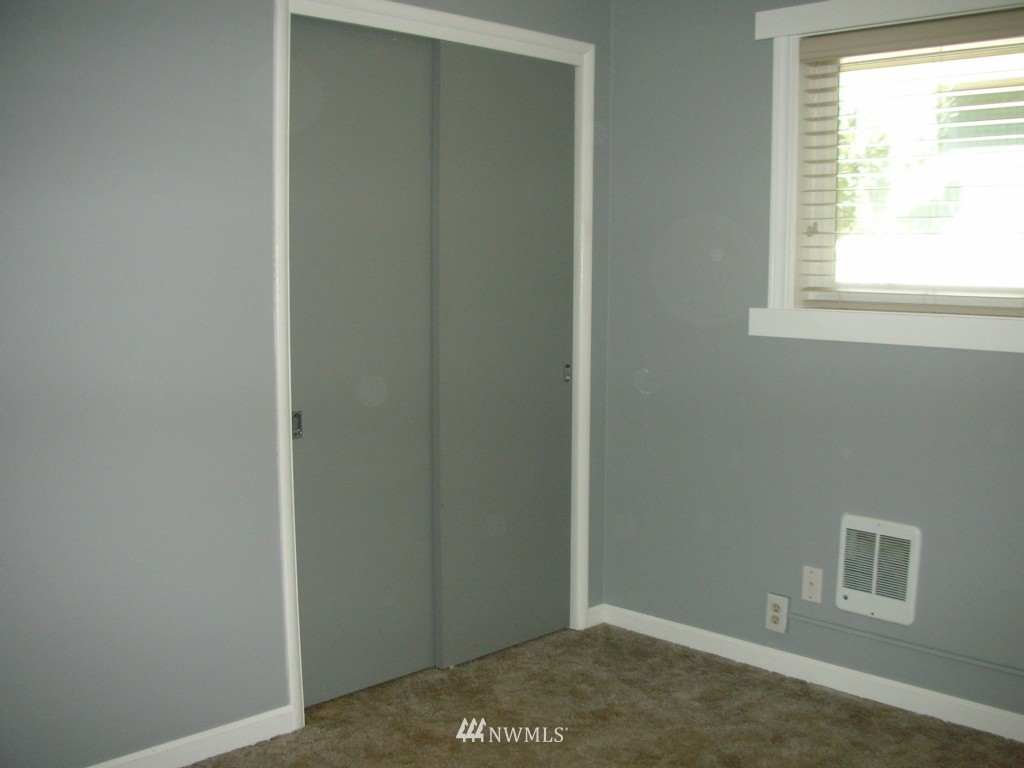 25642 Lake Fenwick Road Kent, WA 98032 - Photo 19 of 23 Gallery Image 19
