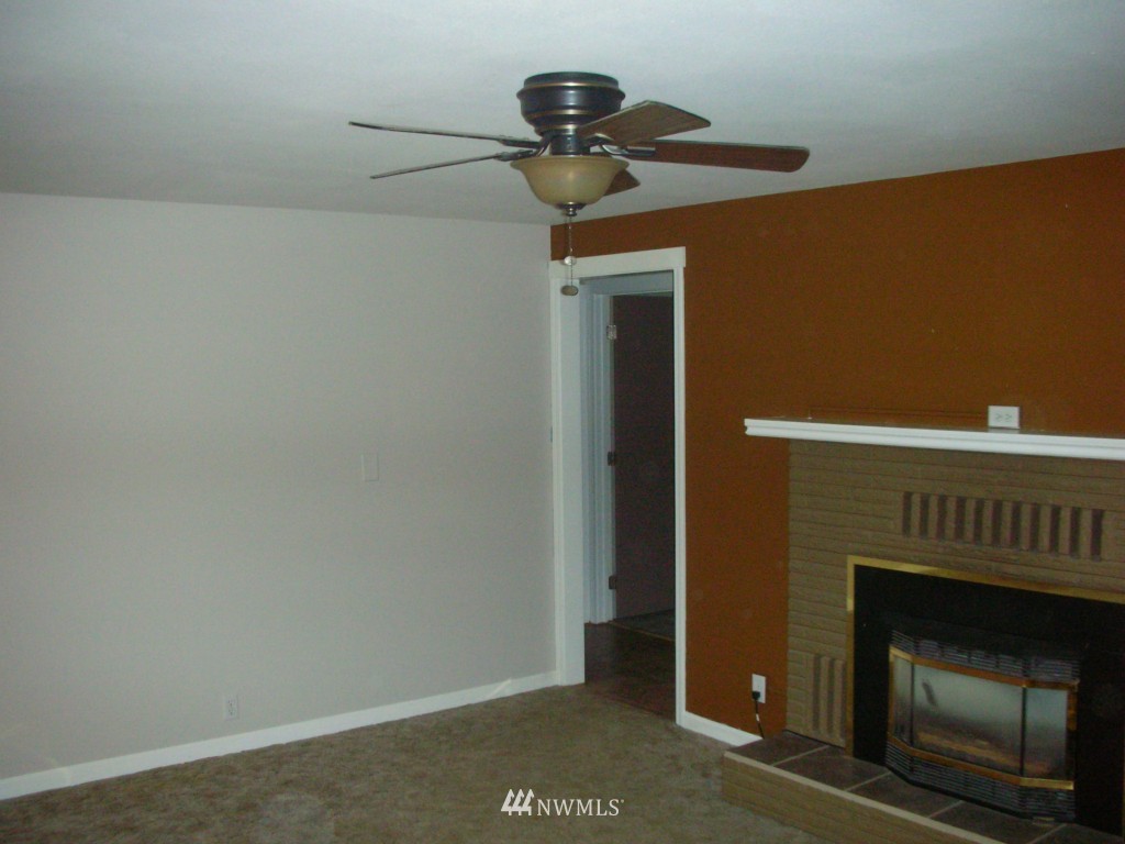 25642 Lake Fenwick Road Kent, WA 98032 - Photo 9 of 23 Gallery Image 9