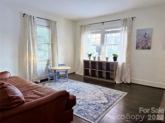 $499,900 | 26 6th Avenue Northwest, Hickory, NC 28601