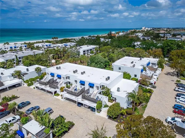 $900,000 | 828 Bayport Way, Unit 828, Longboat Key, FL 34228