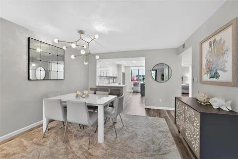 $900,000 | 828 Bayport Way, Longboat Key, FL 34228