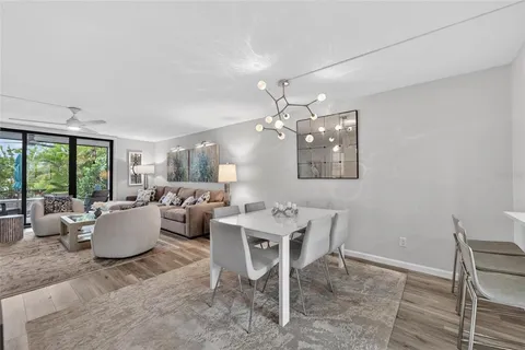 $900,000 | 828 Bayport Way, Longboat Key, FL 34228