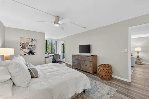 $900,000 | 828 Bayport Way, Longboat Key, FL 34228