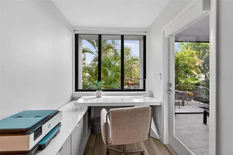 $900,000 | 828 Bayport Way, Longboat Key, FL 34228