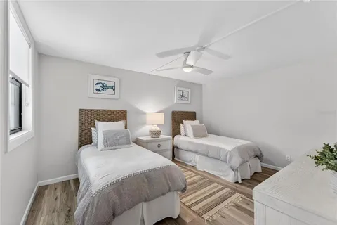 $900,000 | 828 Bayport Way, Longboat Key, FL 34228