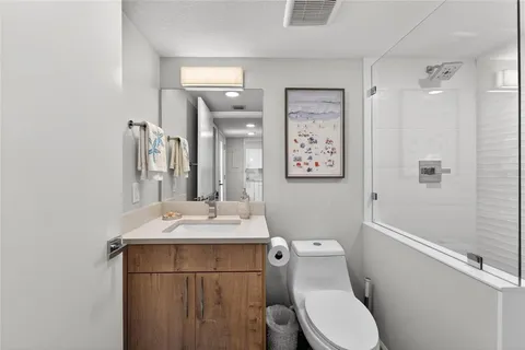 $900,000 | 828 Bayport Way, Longboat Key, FL 34228