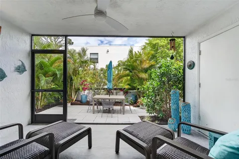 $900,000 | 828 Bayport Way, Longboat Key, FL 34228