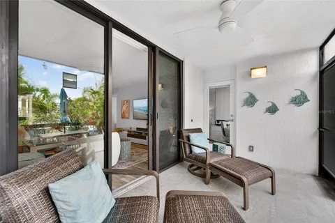 $900,000 | 828 Bayport Way, Longboat Key, FL 34228