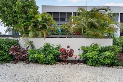 $900,000 | 828 Bayport Way, Longboat Key, FL 34228