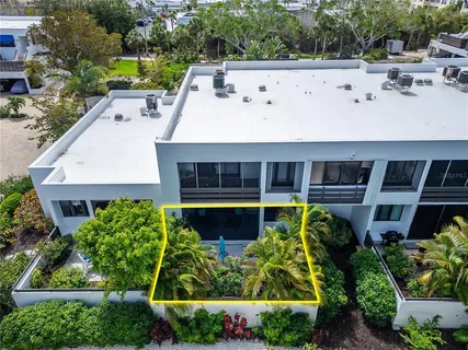 $900,000 | 828 Bayport Way, Longboat Key, FL 34228