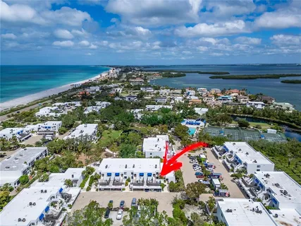 $900,000 | 828 Bayport Way, Longboat Key, FL 34228