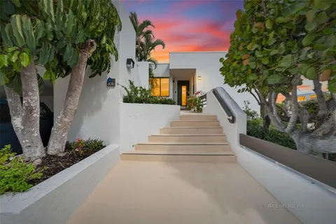 $900,000 | 828 Bayport Way, Longboat Key, FL 34228