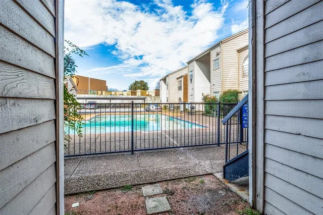 $92,900 | 9747 Whitehurst Drive, Unit 150, Dallas, TX 75243