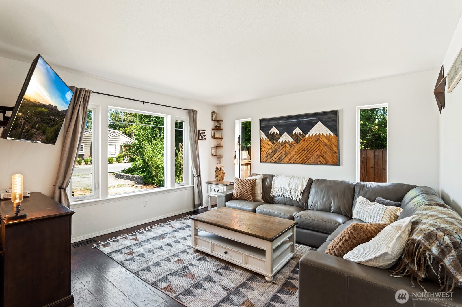 628 Roberts Street Monroe, WA 98272 - Photo 4 of 34