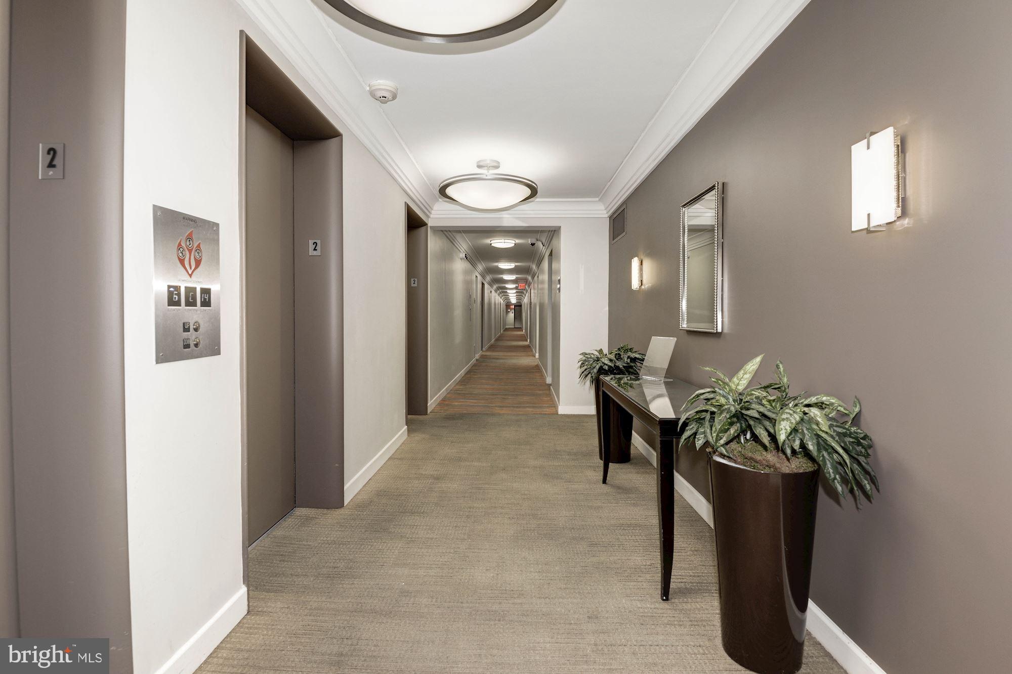 5101 River Road, Unit 1406 Bethesda, MD 20816 - Photo 4 of 30 HALLWAY