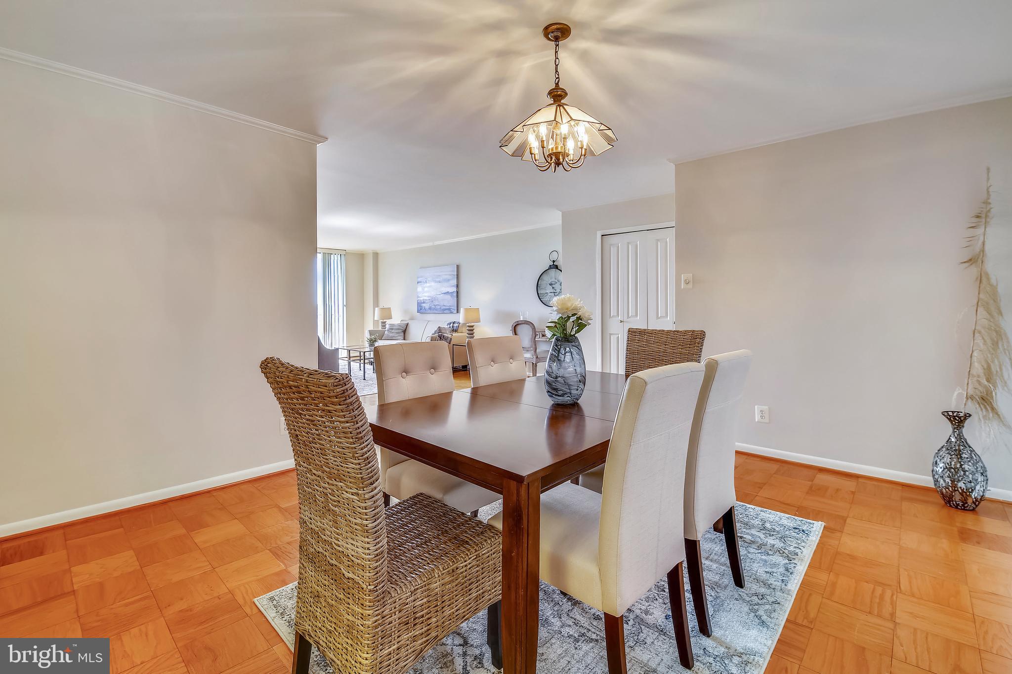 5101 River Road, Unit 1406 Bethesda, MD 20816 - Photo 6 of 30 DINING ROOM