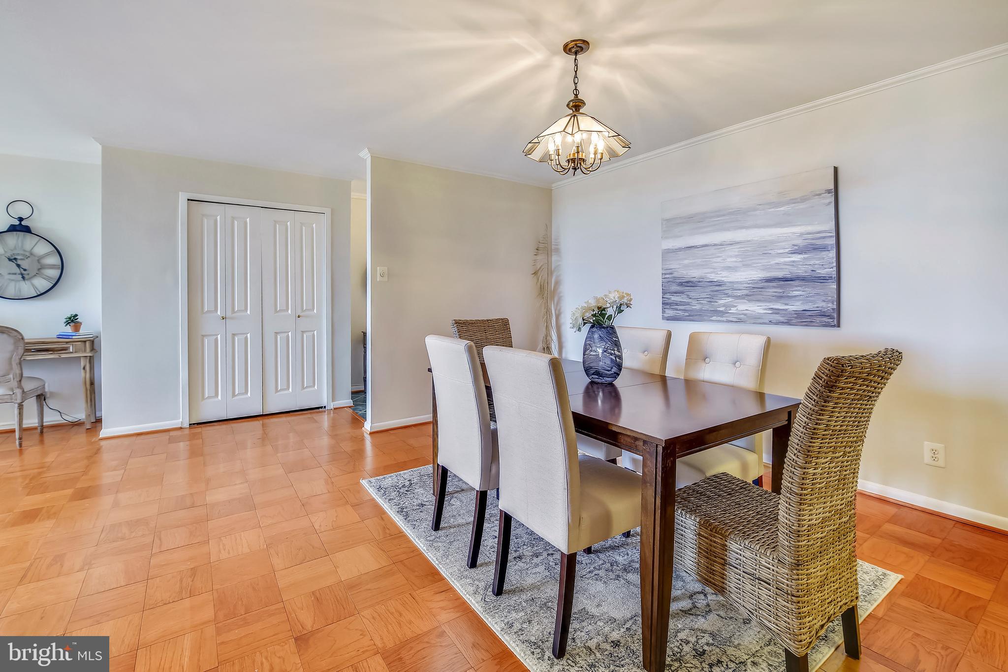 5101 River Road, Unit 1406 Bethesda, MD 20816 - Photo 7 of 30 DINING ROOM