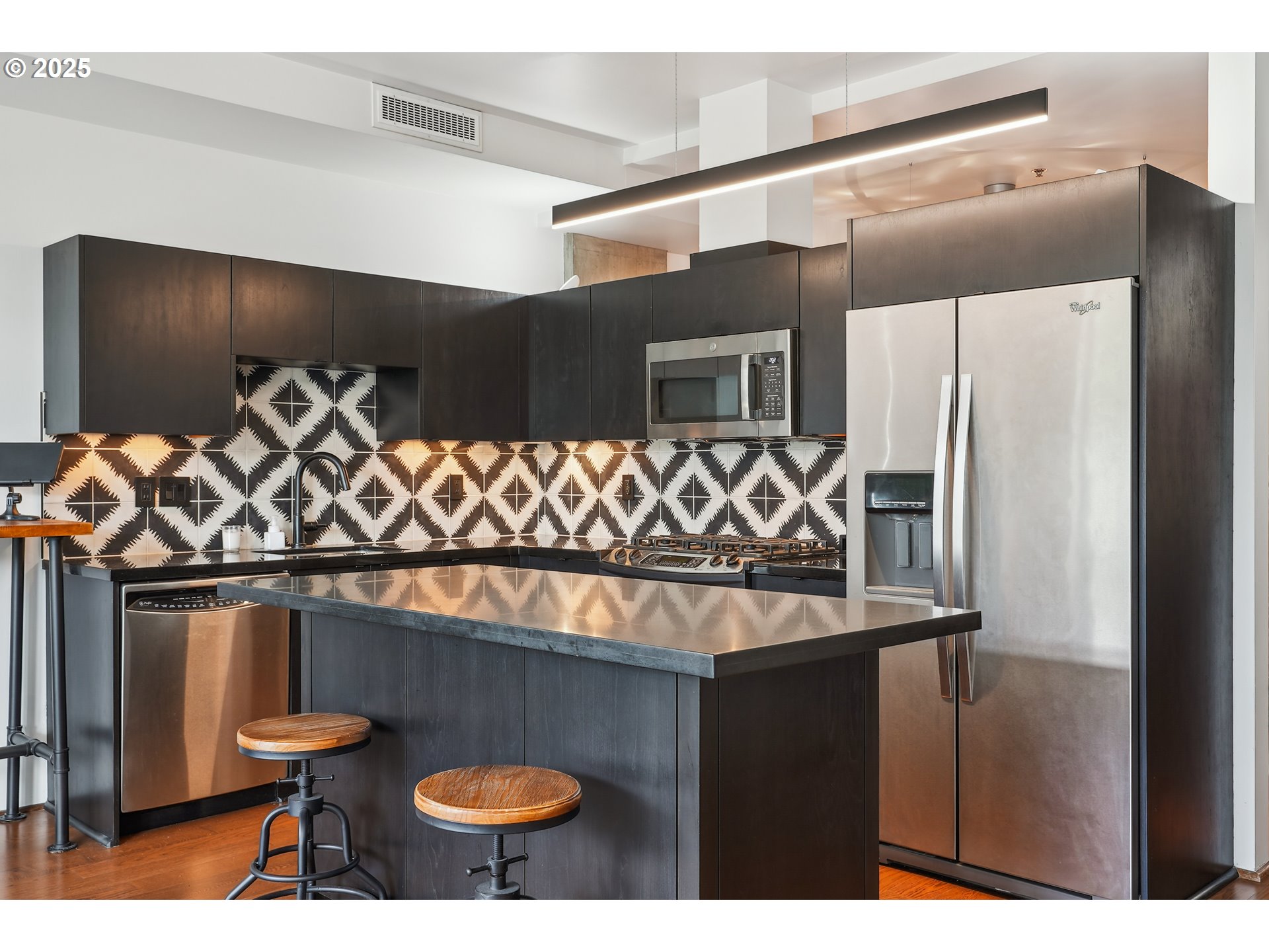 1221 Southwest 10th Avenue, Unit 410 Portland, OR 97205 - Photo 13 of 26 a bathroom with a sink