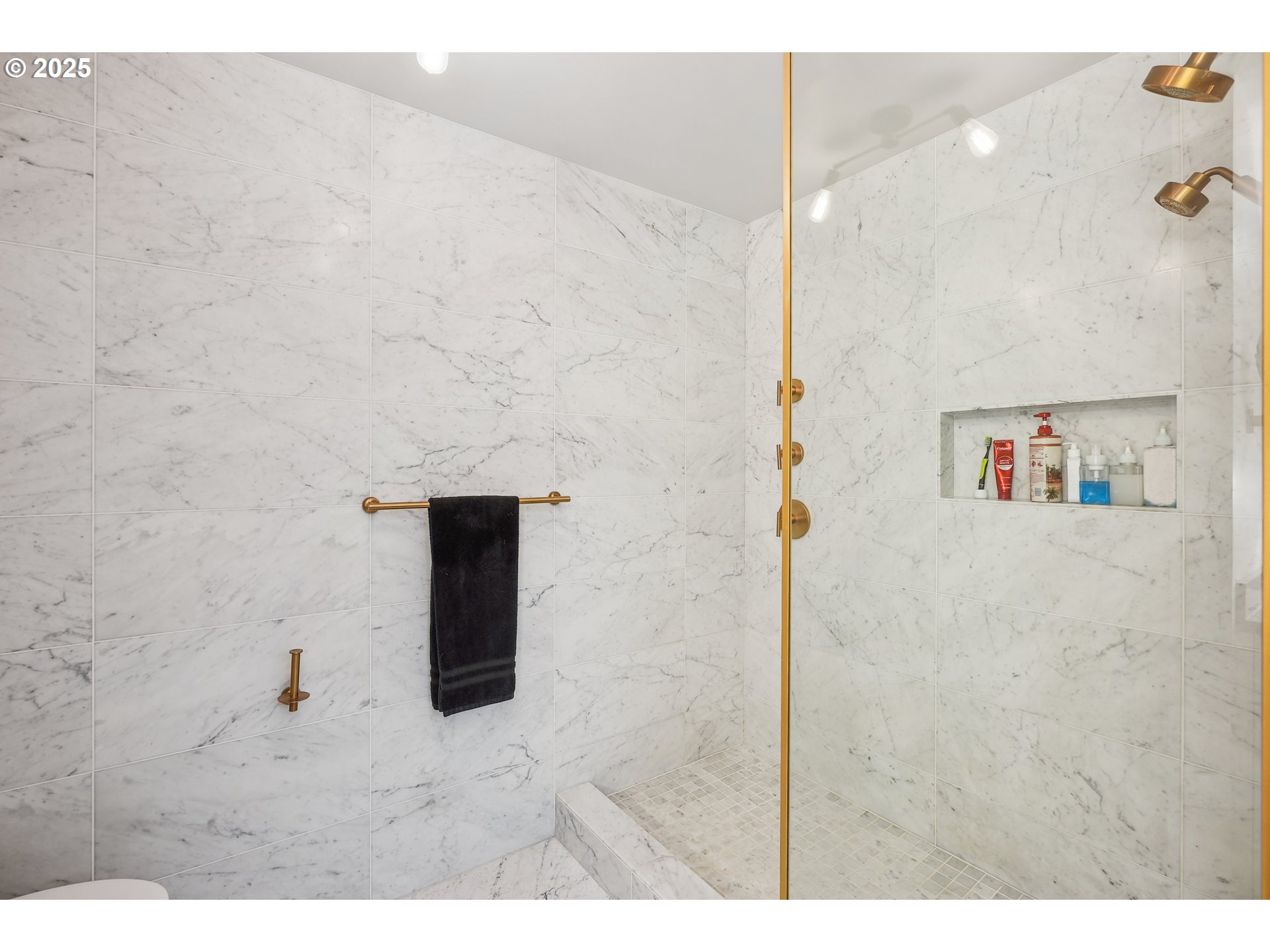 1221 Southwest 10th Avenue, Unit 410 Portland, OR 97205 - Photo 19 of 26 a picture of a bathroom