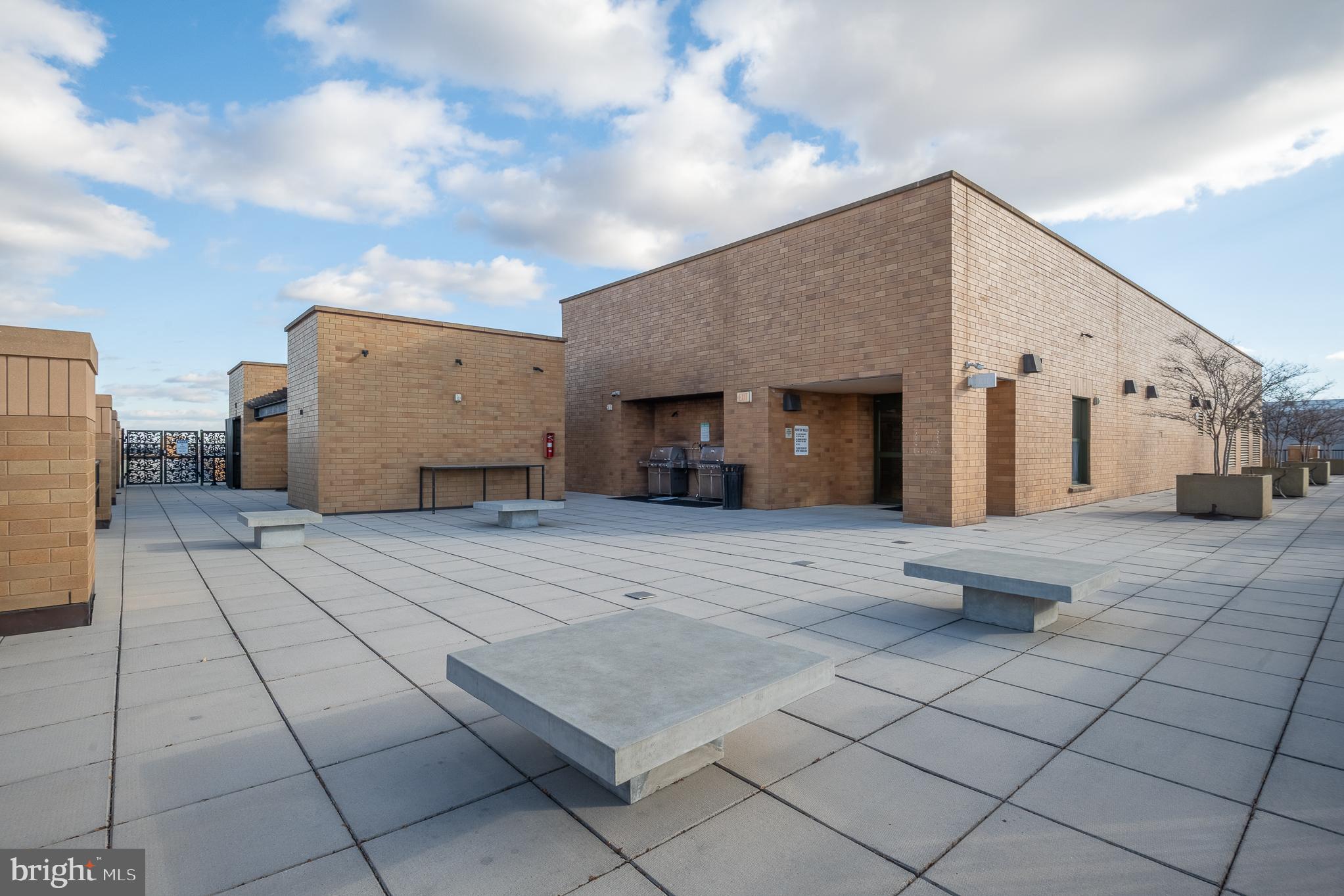 910 M Street Northwest, Unit 126 Washington, DC 20001 - Photo 43 of 54 a view of a terrace