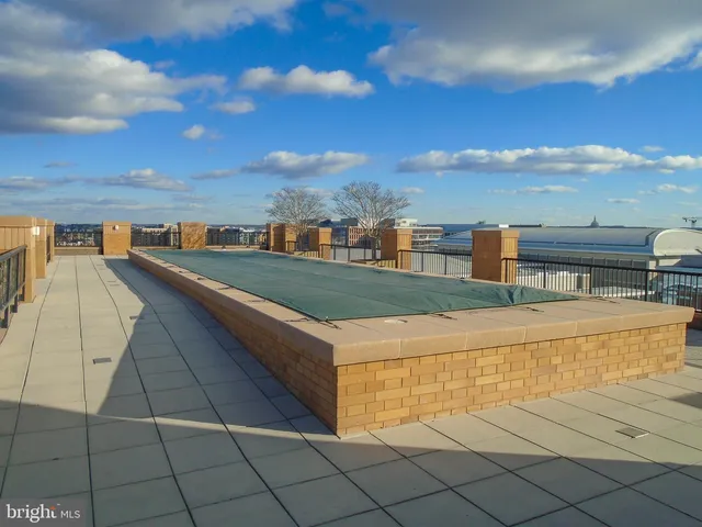 a picture of city view