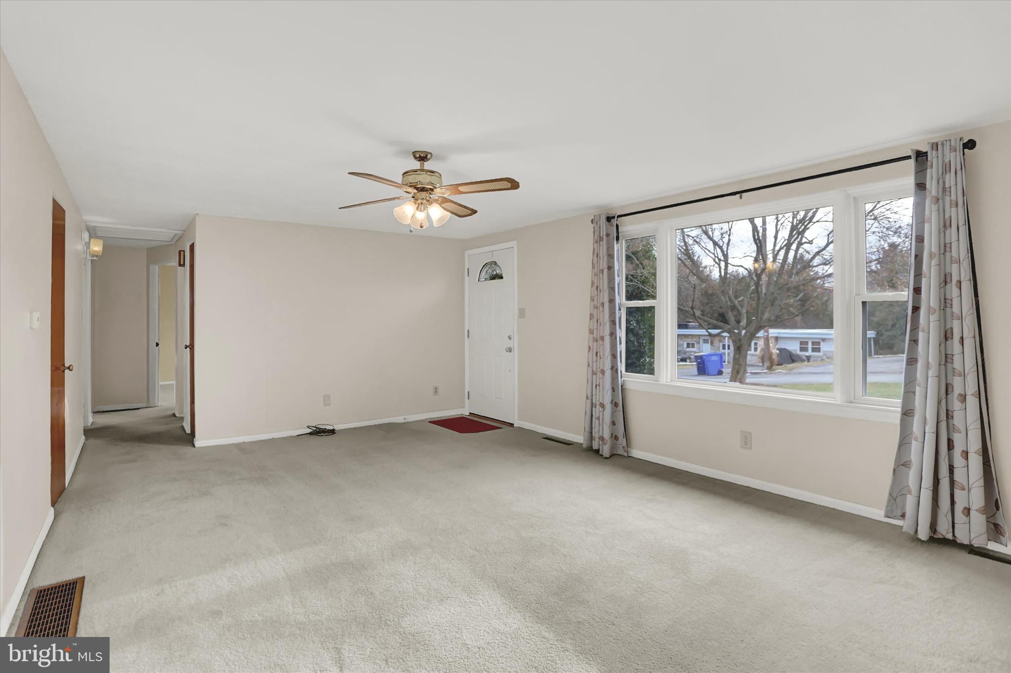 211 Walnut Level Road New Cumberland, PA 17070 - Photo 4 of 38 Gallery Image 4