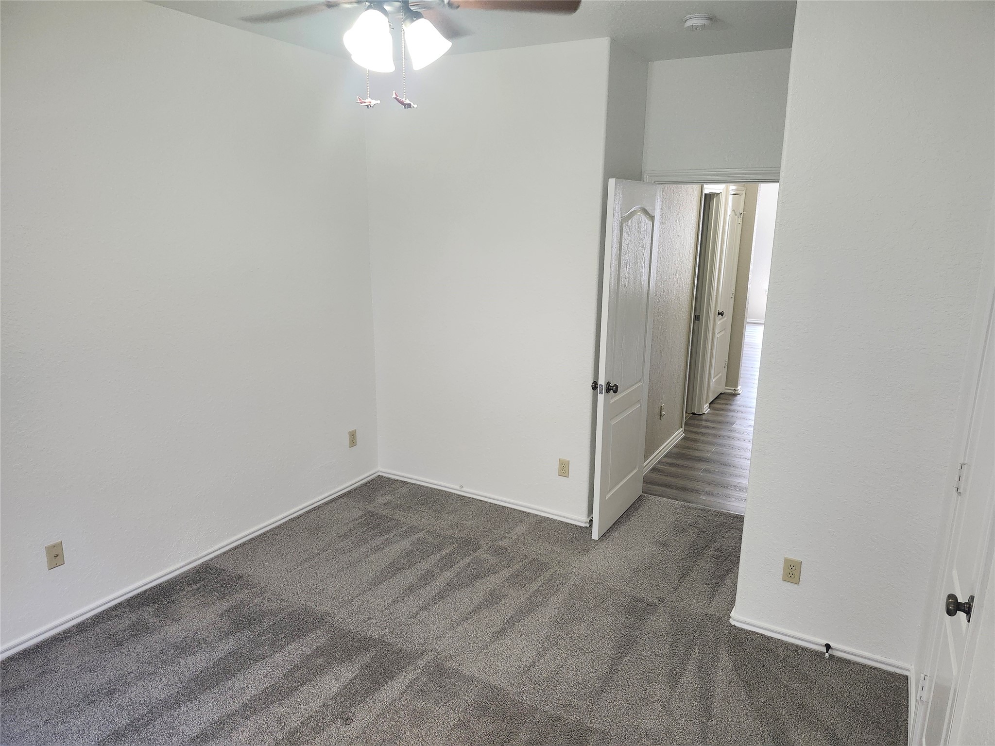 28510 Rustic Pines Court Spring, TX 77386 - Photo 13 of 27 Gallery Image 13