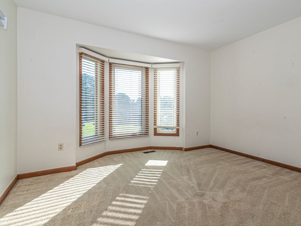 1004 Bembridge Drive Rochester Hills, MI 48307 - Photo 34 of 47