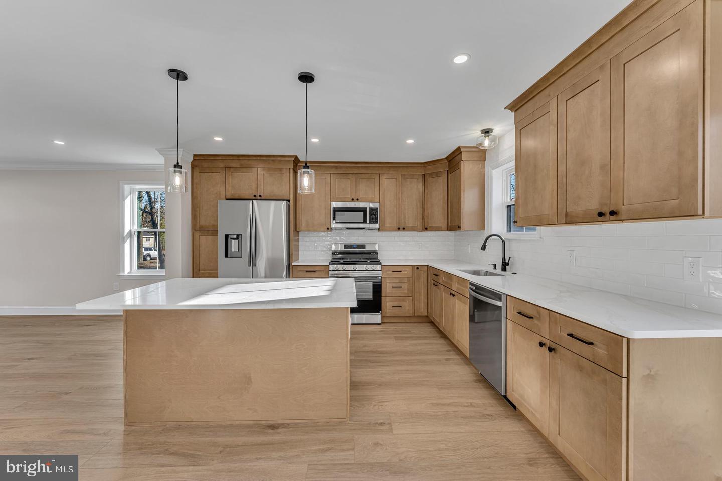 51 East Spring Street Pine Hill, NJ 08021 - Photo 7 of 42