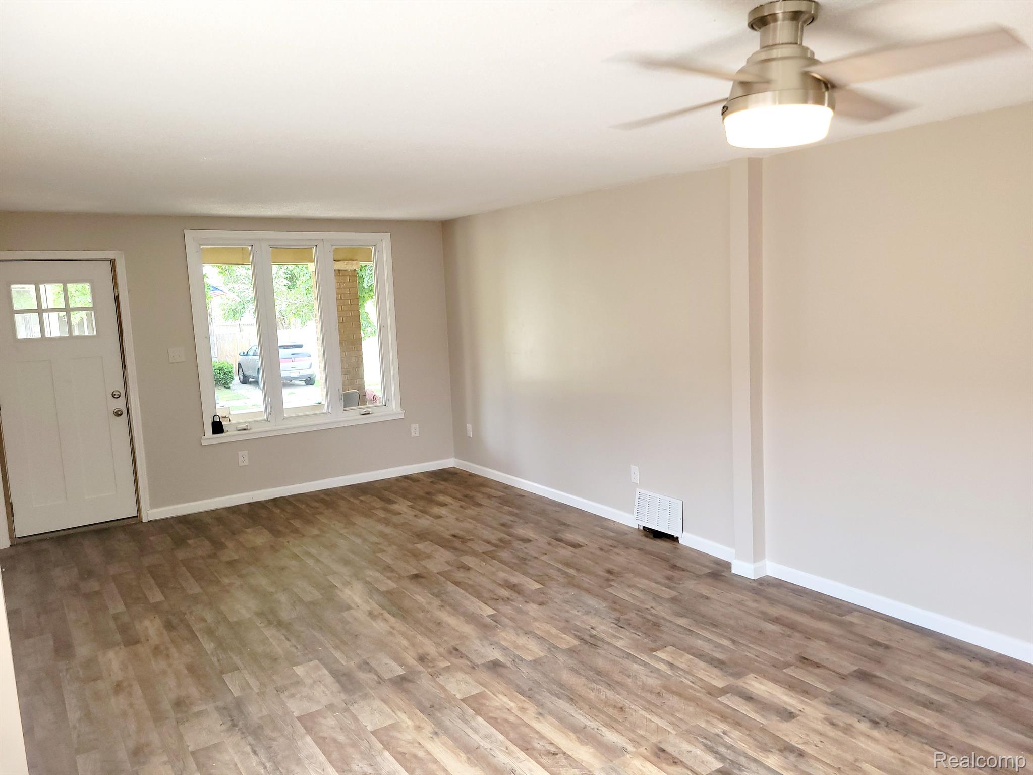 37 Perrin Street River Rouge, MI 48218 - Photo 4 of 32 Gallery Image 4