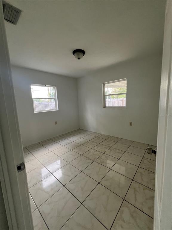 14405 Daring Avenue Orlando, FL 32826 - Photo 8 of 12