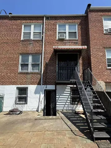 $1,599,000 | 132-34 58th Avenue | Queensboro Hill