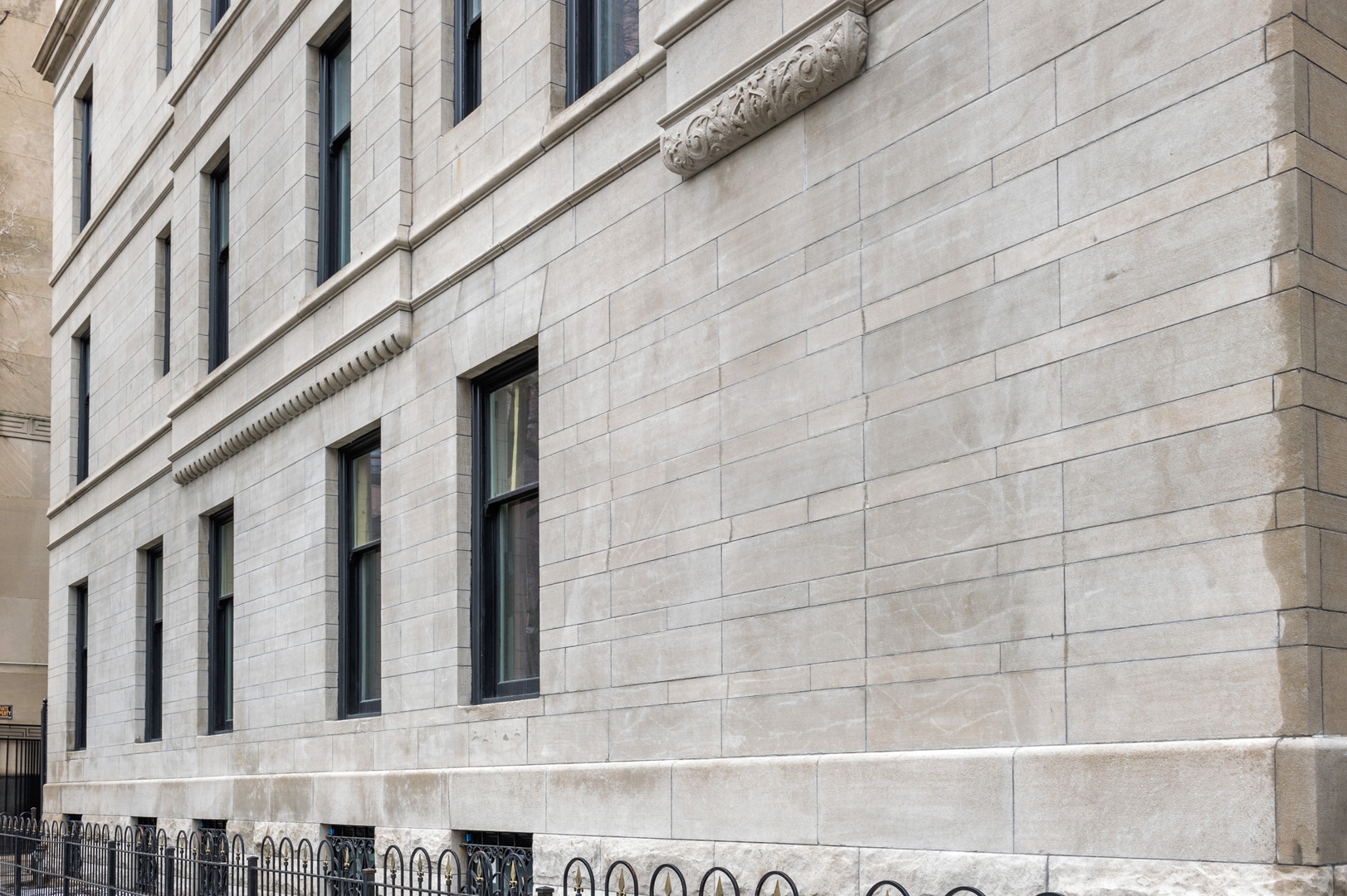 1300 North Ritchie Court, Unit 2 Chicago, IL 60610 - Photo 2 of 25 a view of a building