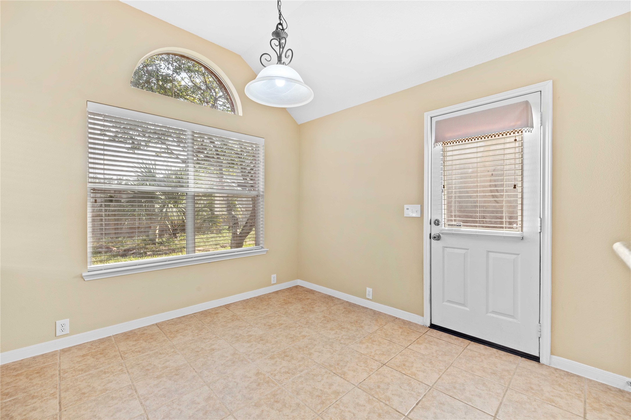 2915 Sandleigh Drive Spring, TX 77388 - Photo 16 of 33