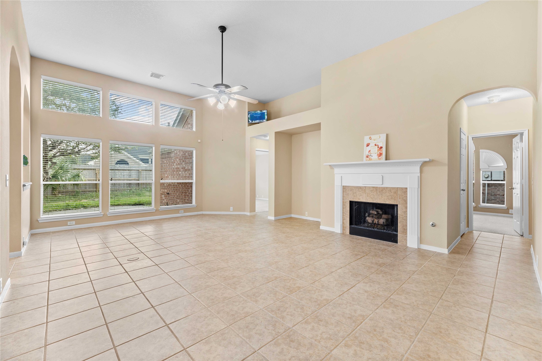 2915 Sandleigh Drive Spring, TX 77388 - Photo 8 of 33