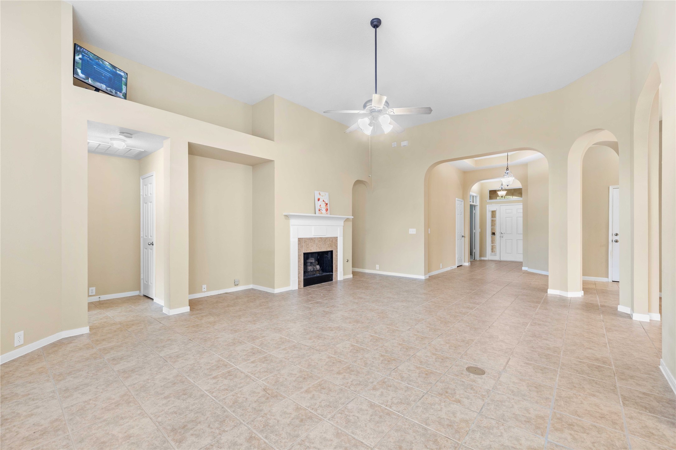 2915 Sandleigh Drive Spring, TX 77388 - Photo 10 of 30 a view of a livingroom with a fireplace
