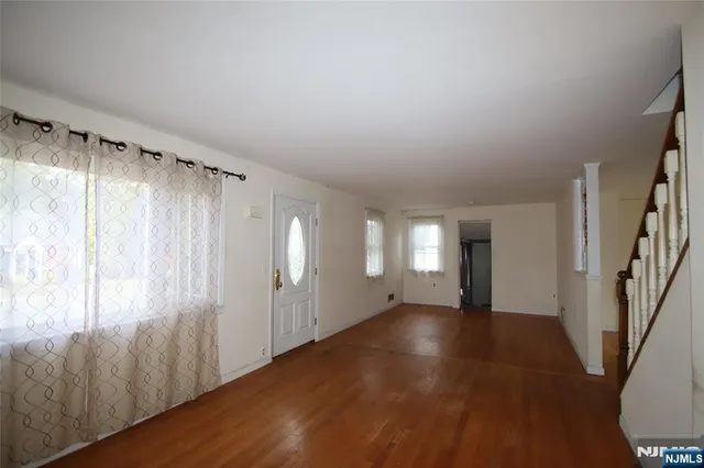 $599,900 | 28-12 Sherman Place, Fair Lawn, NJ 07410
