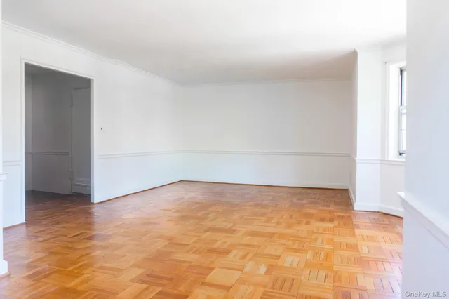 $459,000 | 7 Chateaux Circle, Unit 7E, Scarsdale, NY 10583