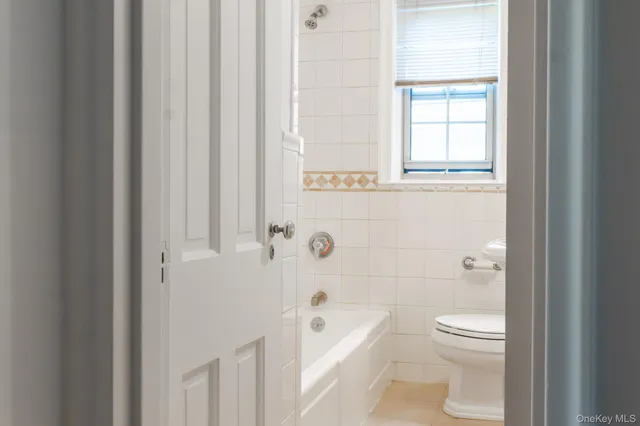 $459,000 | 7 Chateaux Circle, Unit 7E, Scarsdale, NY 10583